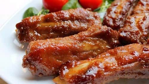 Các món ăn ngon với nước màu dừa